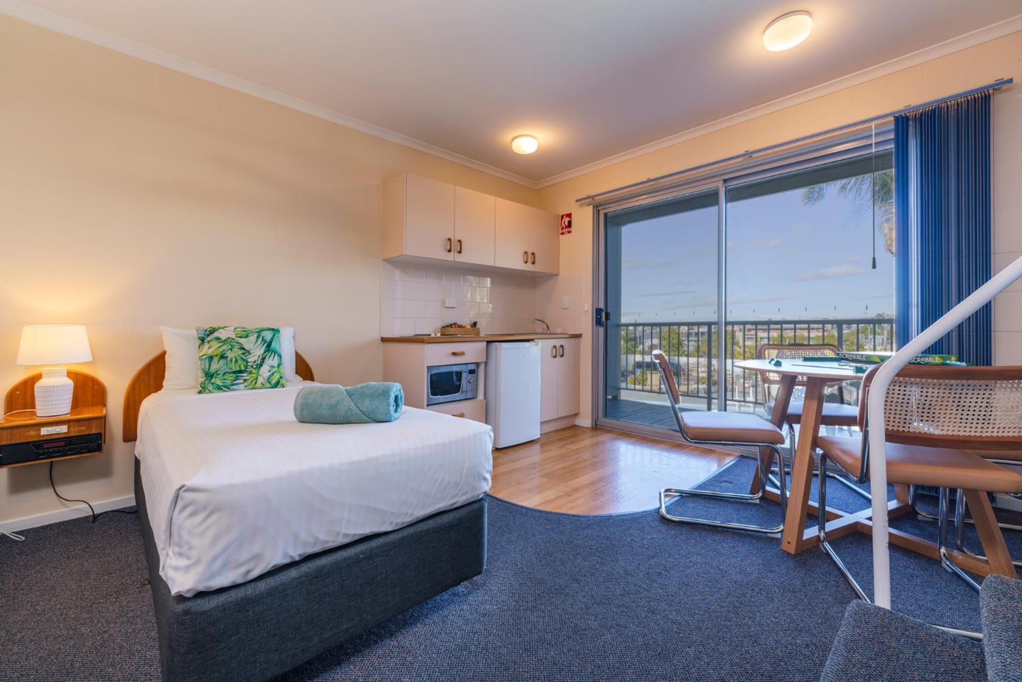 South Seas Motel Merimbula Bagian luar foto